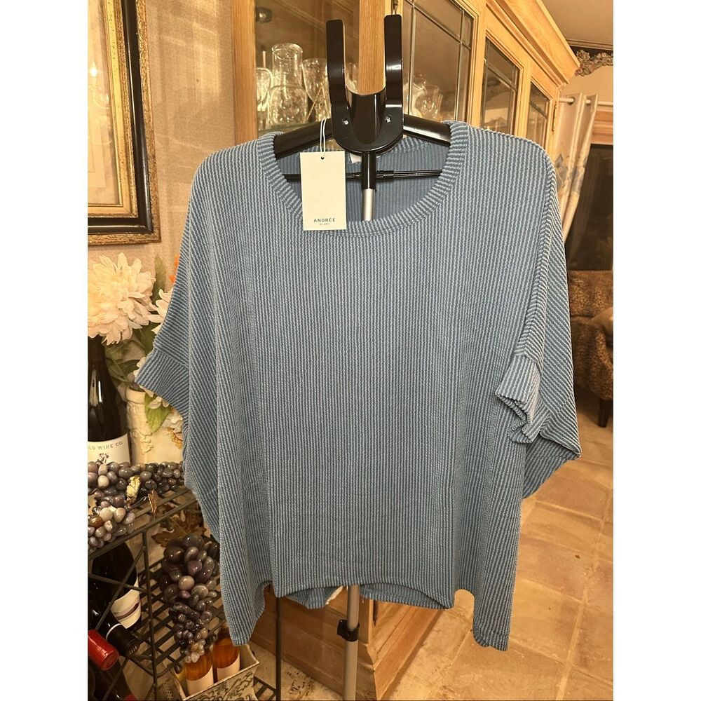 NWT Andree super soft oversized top